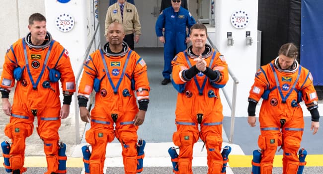 Astronauts Begin NASA Lunar Mission After Climactic Blast-Off