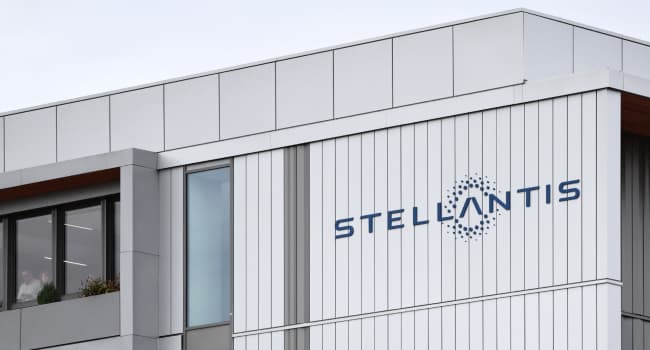 Carmaker Stellantis Recalls 700,000 Hybrid Vehicles